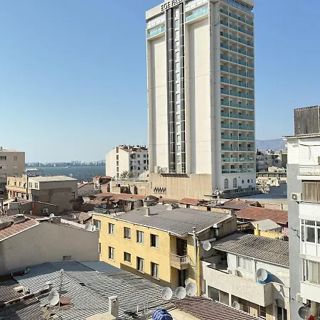 Location 3 Bedrooms Seaview Citycenter Walking St Apartment